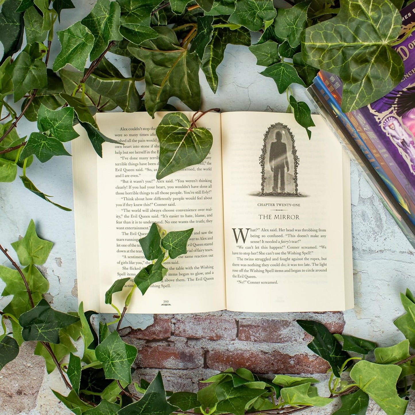 The Land of Stories #1: The Wishing Spell