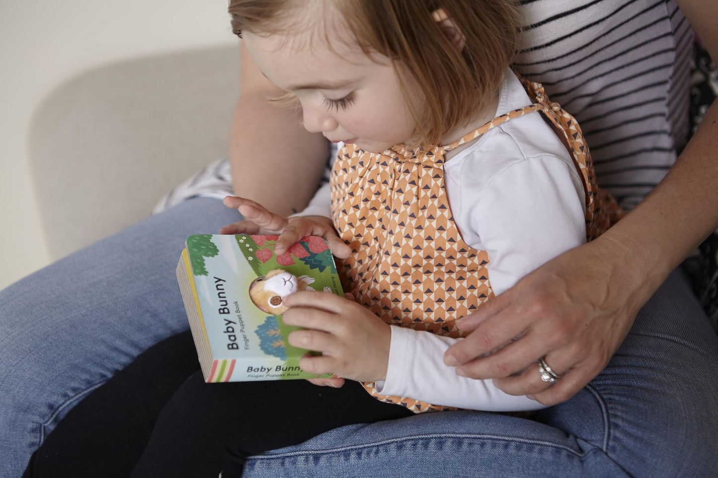 Baby Bunny: Finger Puppet Book