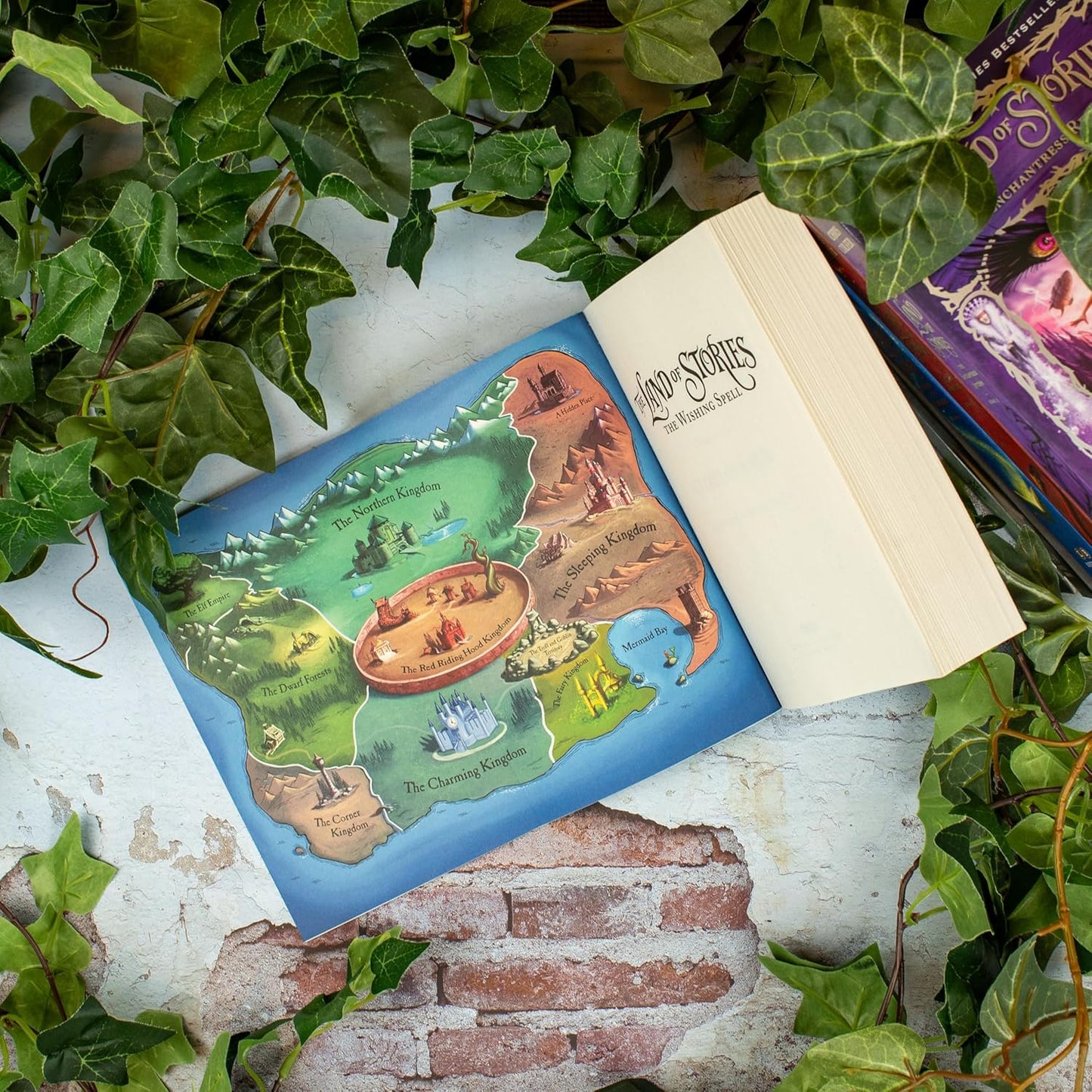 The Land of Stories #1: The Wishing Spell