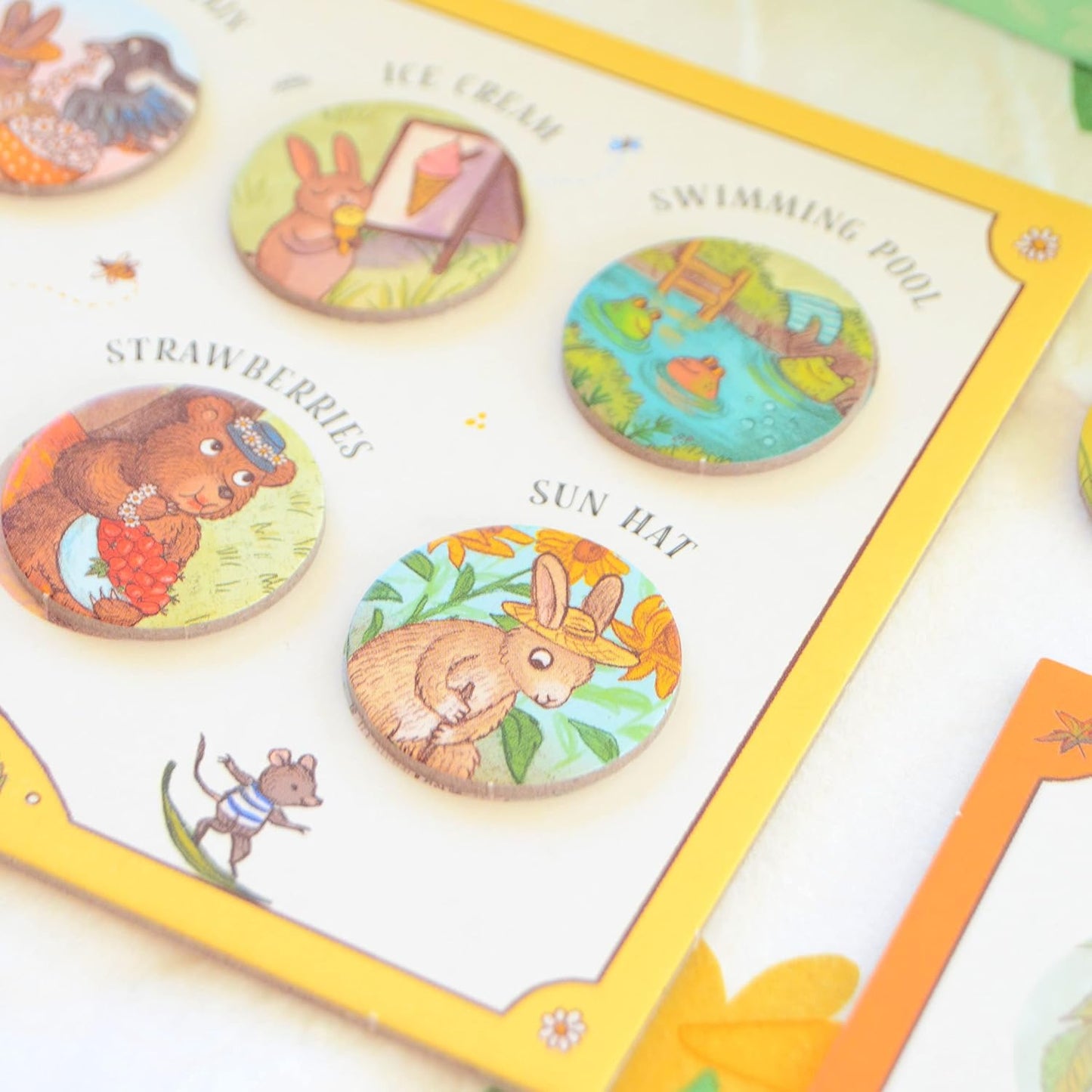 Brown Bear Wood: Let's Go on a Nature Hunt: Matching and Memory Game