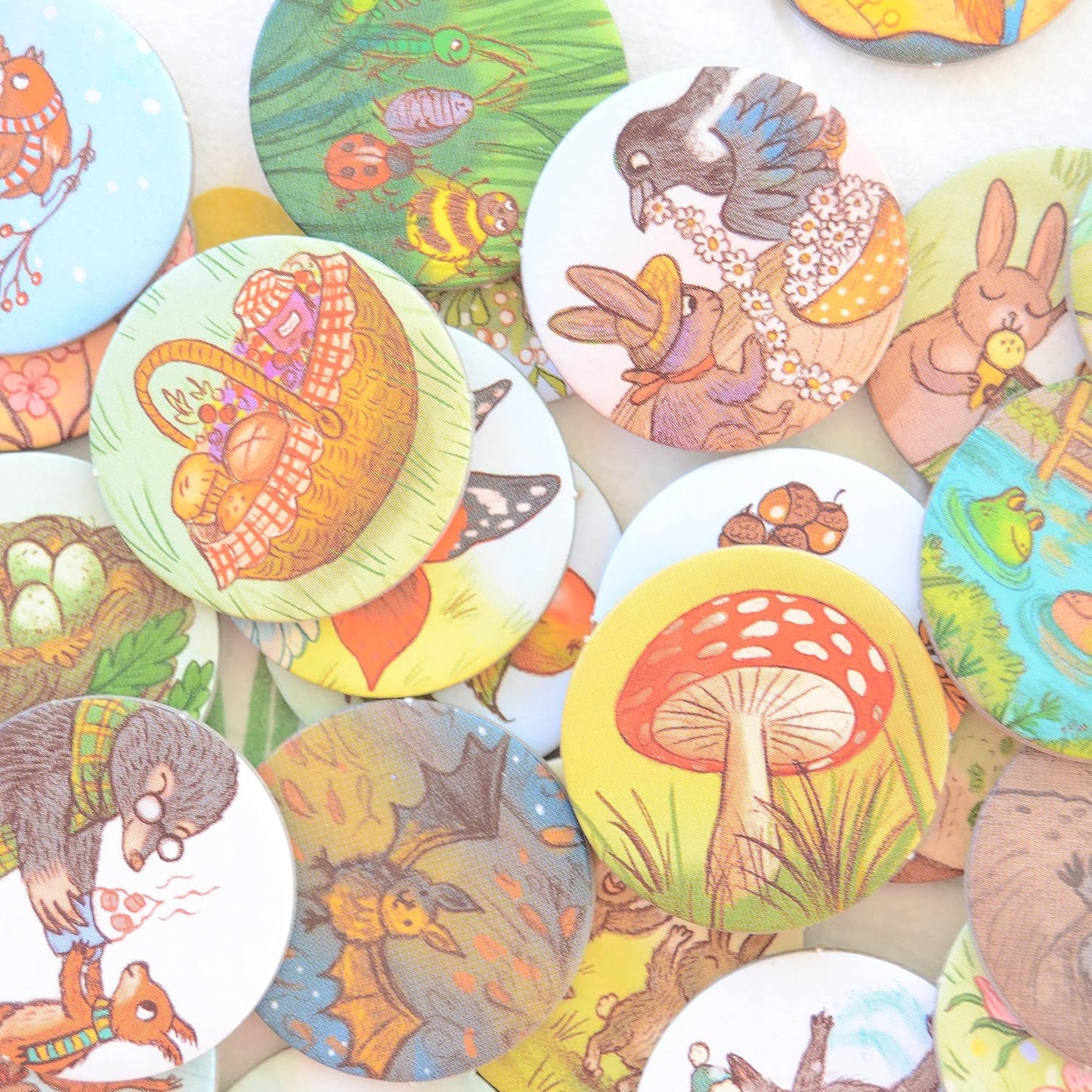 Brown Bear Wood: Let's Go on a Nature Hunt: Matching and Memory Game