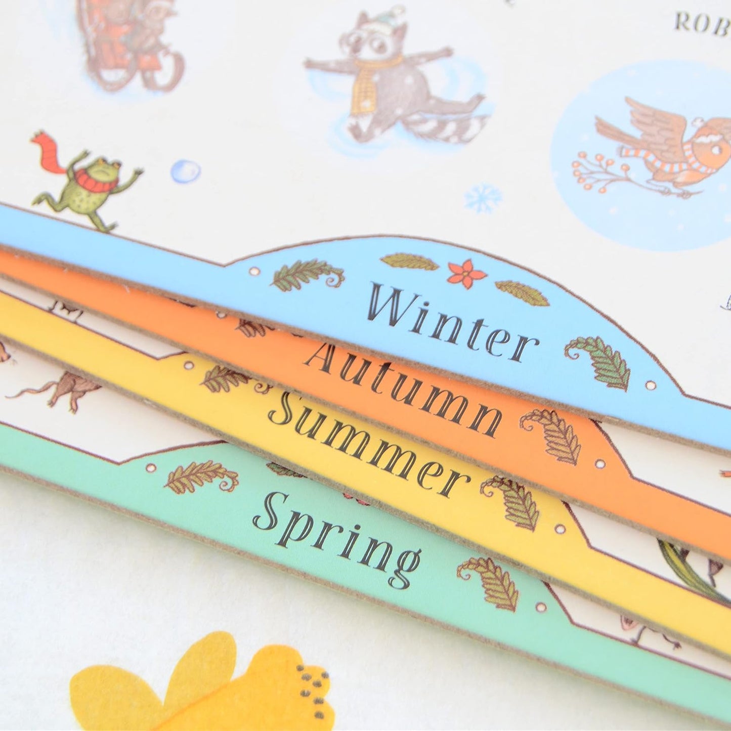 Brown Bear Wood: Let's Go on a Nature Hunt: Matching and Memory Game